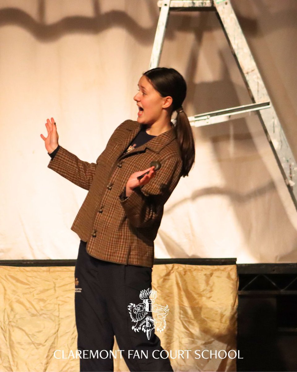 Bravo! A huge well done to our Year 11 pupils for their fantastic performance of The 39 Steps! 👏✨ With plenty of twists and turns packed into an hour of excitement, they took us on a thrilling journey from start to finish. A truly gripping production—well done to all involved!