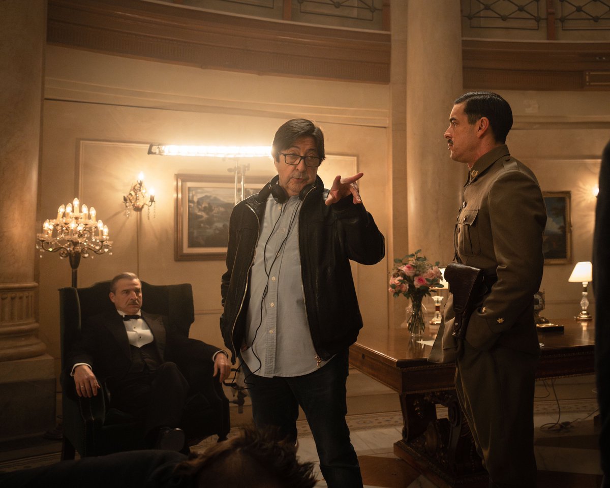 Empieza el rodaje de la película “La Cena”, dirigida por Manuel Gómez Pereira y protagonizada por Mario Casas y Alberto San Juan, acompañados de Asier Etxeandia, Óscar Lasarte, Eva Ugarte y Antonio Resines, entre otros.

En cines próximamente de la mano de <a href="/acontrafilms/">A Contracorriente</a>.