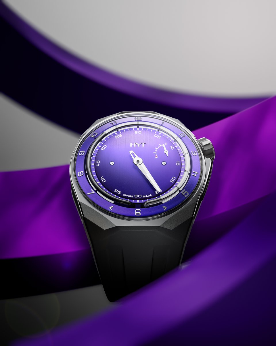 Experience the allure of purple. The vertical satin finish of the HYT T1 Series dial brings texture and light together in perfect harmony.