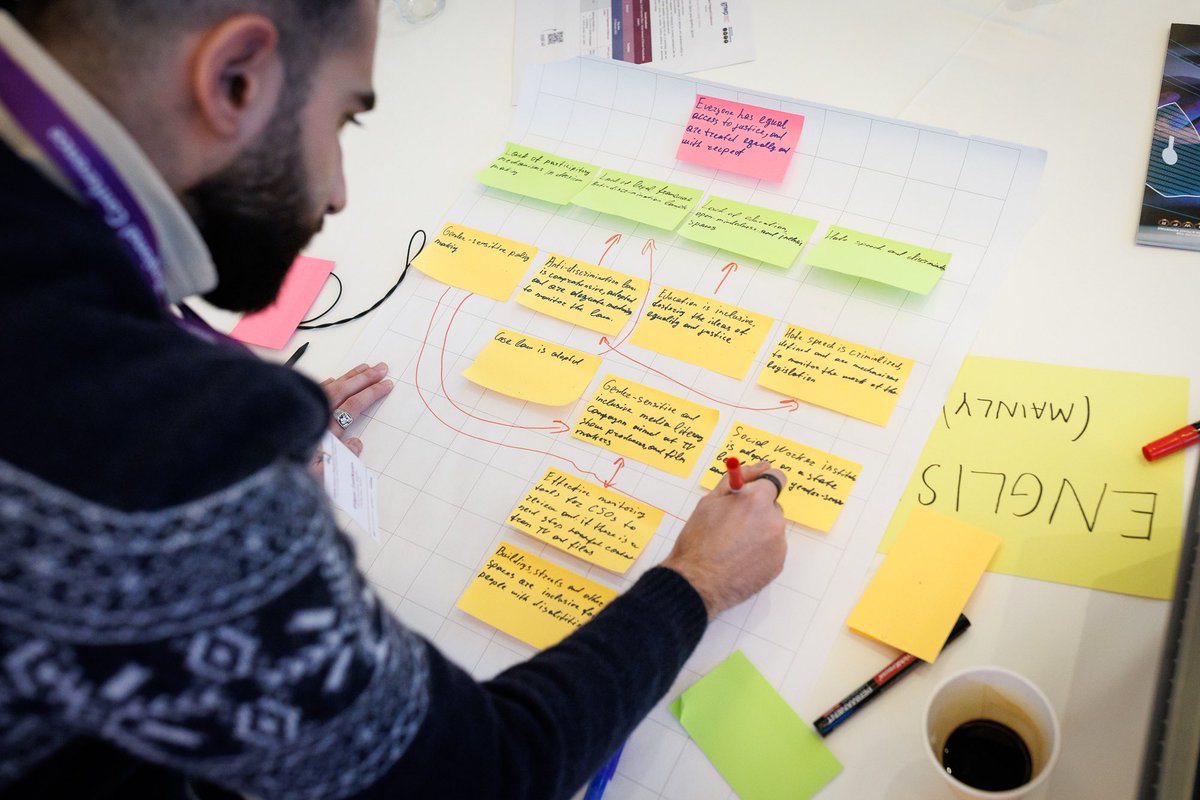 Daria Larionov tweet media