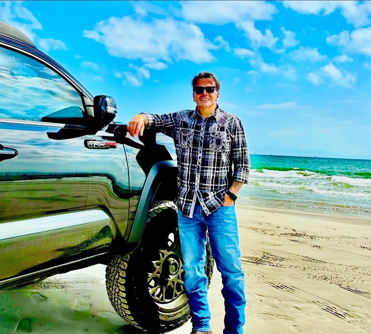 end_record's tweet image. Gotta get home more often