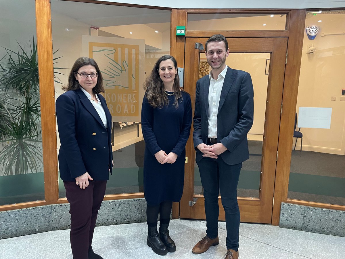 Prisoners Abroad (@prisonersabroad) on Twitter photo Fantastic to welcome <a href="/SarahPriceUK/">Sarah Price</a> and Sarah Taylor from the <a href="/FCDOGovUK/">Foreign, Commonwealth & Development Office</a> to our office yesterday to talk with Chief Executive <a href="/ChrisStacey/">Christopher Stacey</a> and meet the wider team, including our Prisoner and Family caseworkers whose work is particularly closely intertwined with consular services. Fantastic to welcome <a href="/SarahPriceUK/">Sarah Price</a> and Sarah Taylor from the <a href="/FCDOGovUK/">Foreign, Commonwealth & Development Office</a> to our office yesterday to talk with Chief Executive <a href="/ChrisStacey/">Christopher Stacey</a> and meet the wider team, including our Prisoner and Family caseworkers whose work is particularly closely intertwined with consular services.