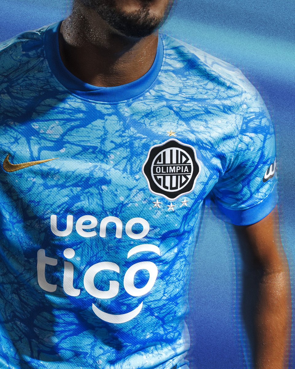 Nike presenta el Third Kit 2025 del Club Olimpia.​

Honor a quien honor merece. Un abrazo al legado eterno de los uruguayos en el Decano.​

Ya disponible en tiendas y online.​

Camiseta: USD 80
