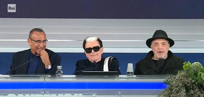 deadpoetstan's tweet photo. sabato            domenica            lunedì https://t.co/rHjbHkLask