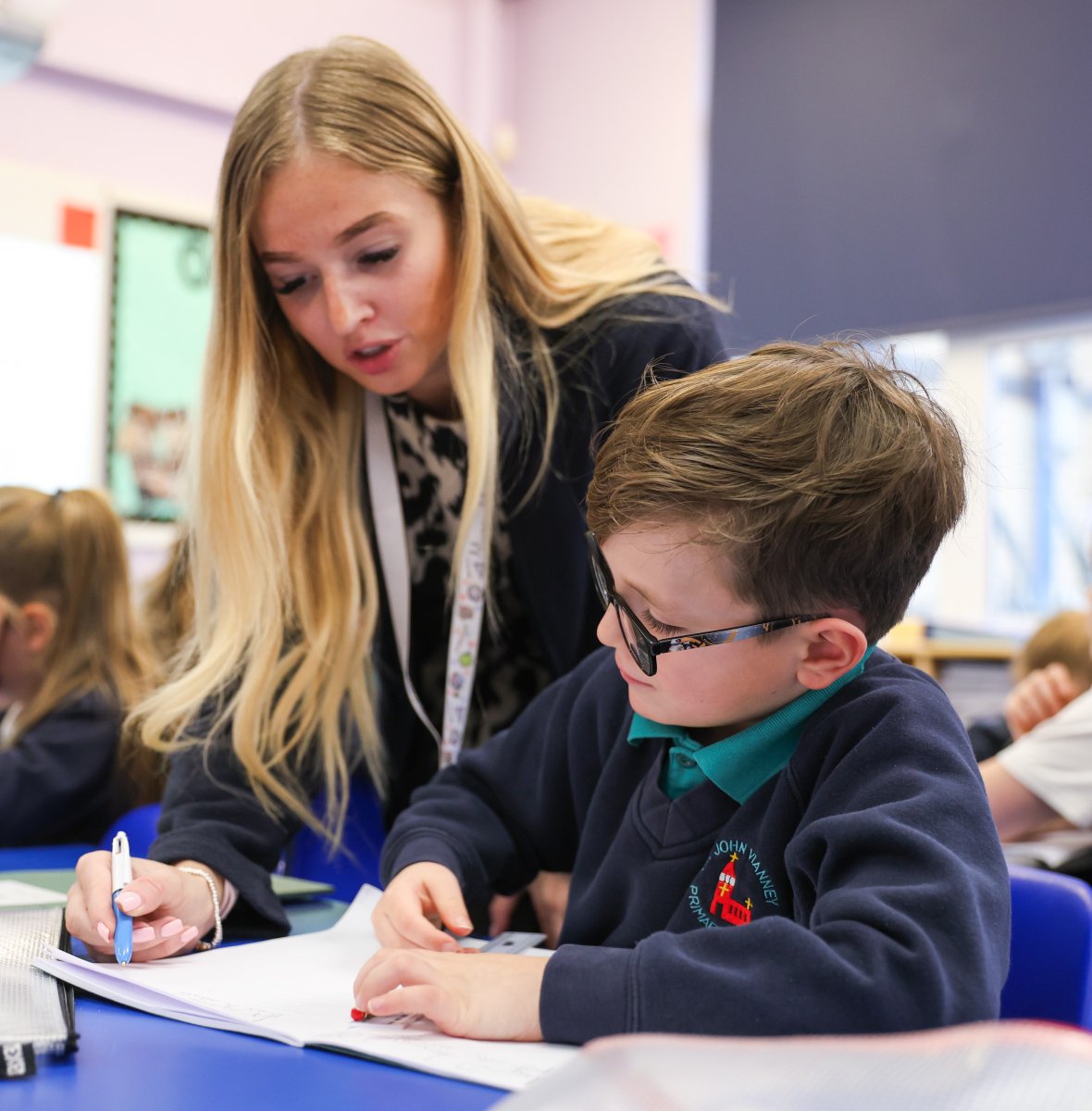 Are you supporting an Early Career Teacher through their 2-year induction? Our team, with over 14 years of exemplary experience, offers professional support tailored to your needs. 

Find out more at our website - teesvalleytsh.co.uk/appropriate-bo…

#TeesValleyTeaching #EarlyCareerTeachers