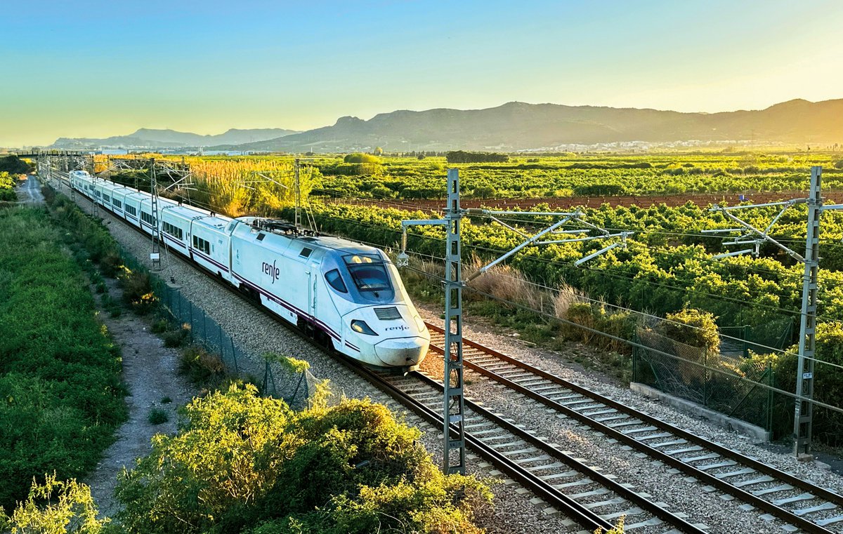Great news! Spain national rail operator <a href="/Renfe/">Renfe</a>  has just invested in another British-made #BoardMaster circuit board diagnostic equipment to keep high-speed trains running and reduce E-waste!

After Renfe successfully implemented the ABI diagnostic gear in Fuencarral, Madrid,
