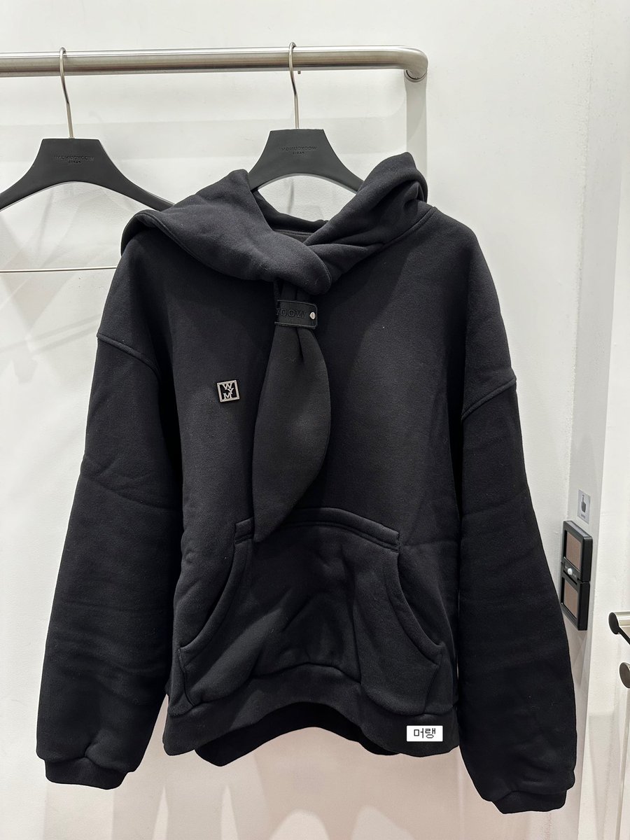 250212 #하성운

우영미 잘 어울리는 남자 호감.,, 🩶
예쁘게 입어줘서 고마오요 <a href="/gooreumseng/">하성운</a>