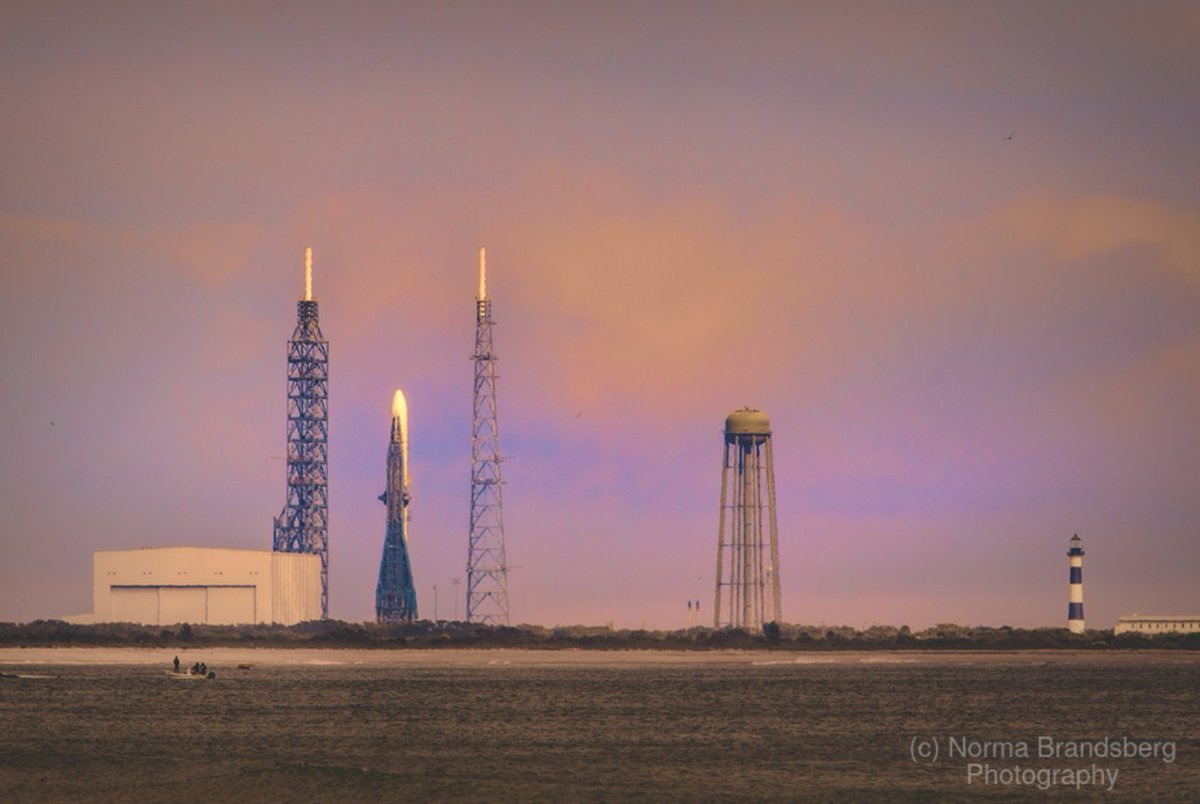 nbrandsberg's tweet image. Sold this morning the New Glenn Rocket. I was thrilled  after spending 3  cold windy overnights at Cape Canaveral to catch this shot. Two other views available. 
pictorem.com/2210457/New%20…

pixels.com/featured/new-g…

#newglenn #capecanaveral #rocketlaunch #florida #nightphotography