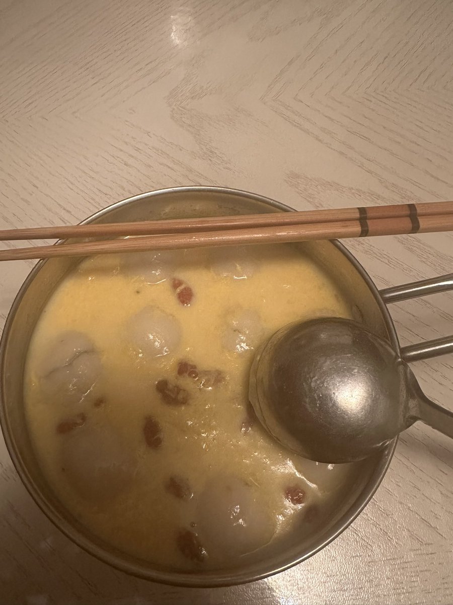 Pduo1989's tweet photo. 元宵节快乐🎉P.S:本来轻断食期间不应该吃的，但今天是元宵节，轻断食啥的就明天再继续吧😉 https://t.co/igacFNLnry