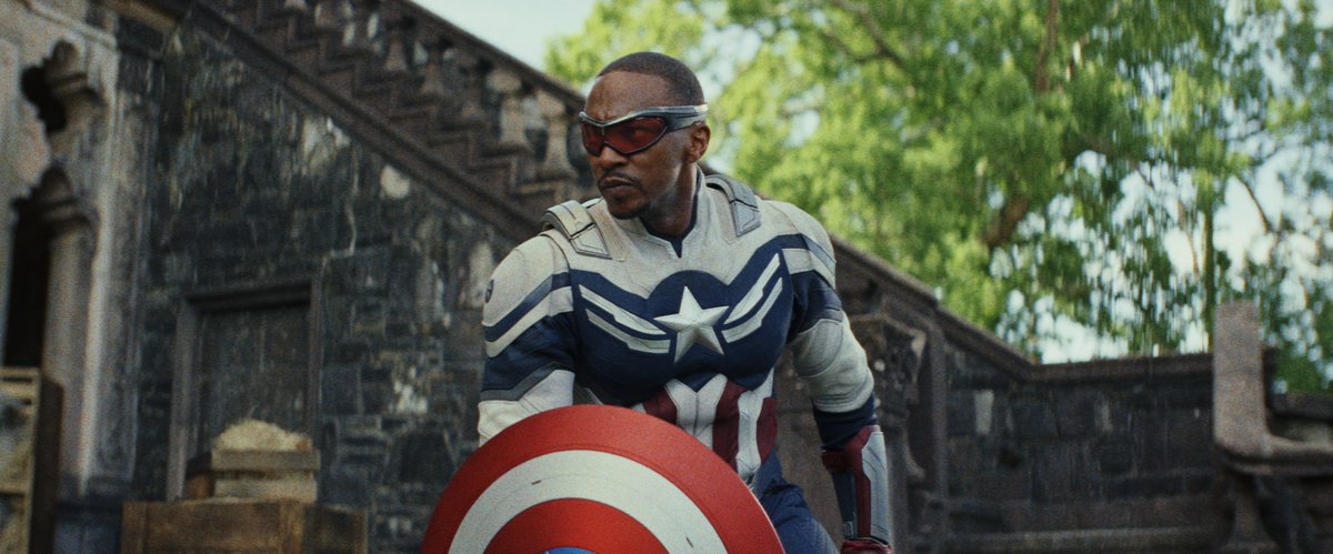 2ndRules's tweet image. #CaptainAmericaBraveNewWorld : มาพร้อมความ political thriller และประเด็นบริบทที่ดูโต ขมวดเข้ากับโลกจักรวาลมาร์เวล กับการพิสูจน์ตัวเองในฐานะวีรบุรุษของ แซม วิลสัน ซึ่งดูน่าสนใจและเข้มข้นมาก เสียแต่คนทำดันปรุงไม่อร่อย แอ็คชั่นขายใหญ่แต่ก็เบาปลาย ภาพรวม จึงอยู่ในมุมที่สนุกแต่พอใช้