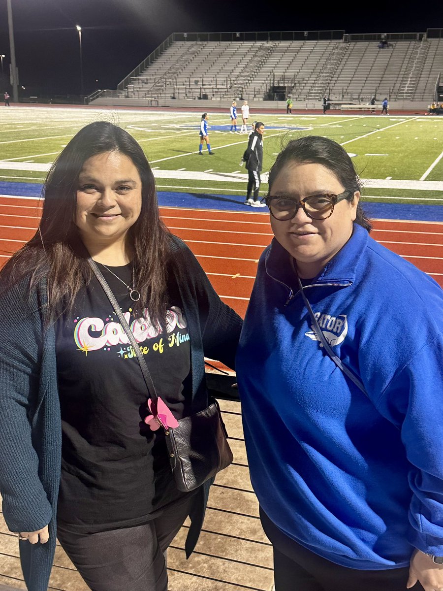 Amy Link (@amylink11) on Twitter photo โฝ๏ธTeacher Appreciation Night โฝ๏ธ Thank you to these amazing educators for making such a huge impact on our girl! We love you!! ๐๐๐ #gatornation <a href="/DHSGirlsSC/">Dickinson Girls Soccer</a> <a href="/DISDLadyGators/">DISD Lady Gators Athletics</a> <a href="/DickinsonISD/">Dickinson ISD</a> โฝ๏ธTeacher Appreciation Night โฝ๏ธ Thank you to these amazing educators for making such a huge impact on our girl! We love you!! ๐๐๐ #gatornation <a href="/DHSGirlsSC/">Dickinson Girls Soccer</a> <a href="/DISDLadyGators/">DISD Lady Gators Athletics</a> <a href="/DickinsonISD/">Dickinson ISD</a>