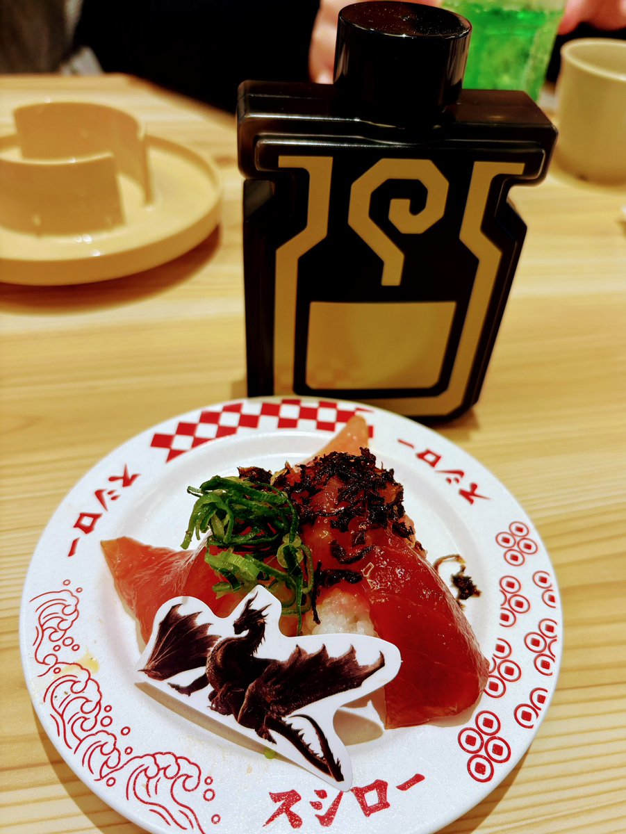 スシロー行ってきたー🍣フルフルウェットティッシュケースほしーー