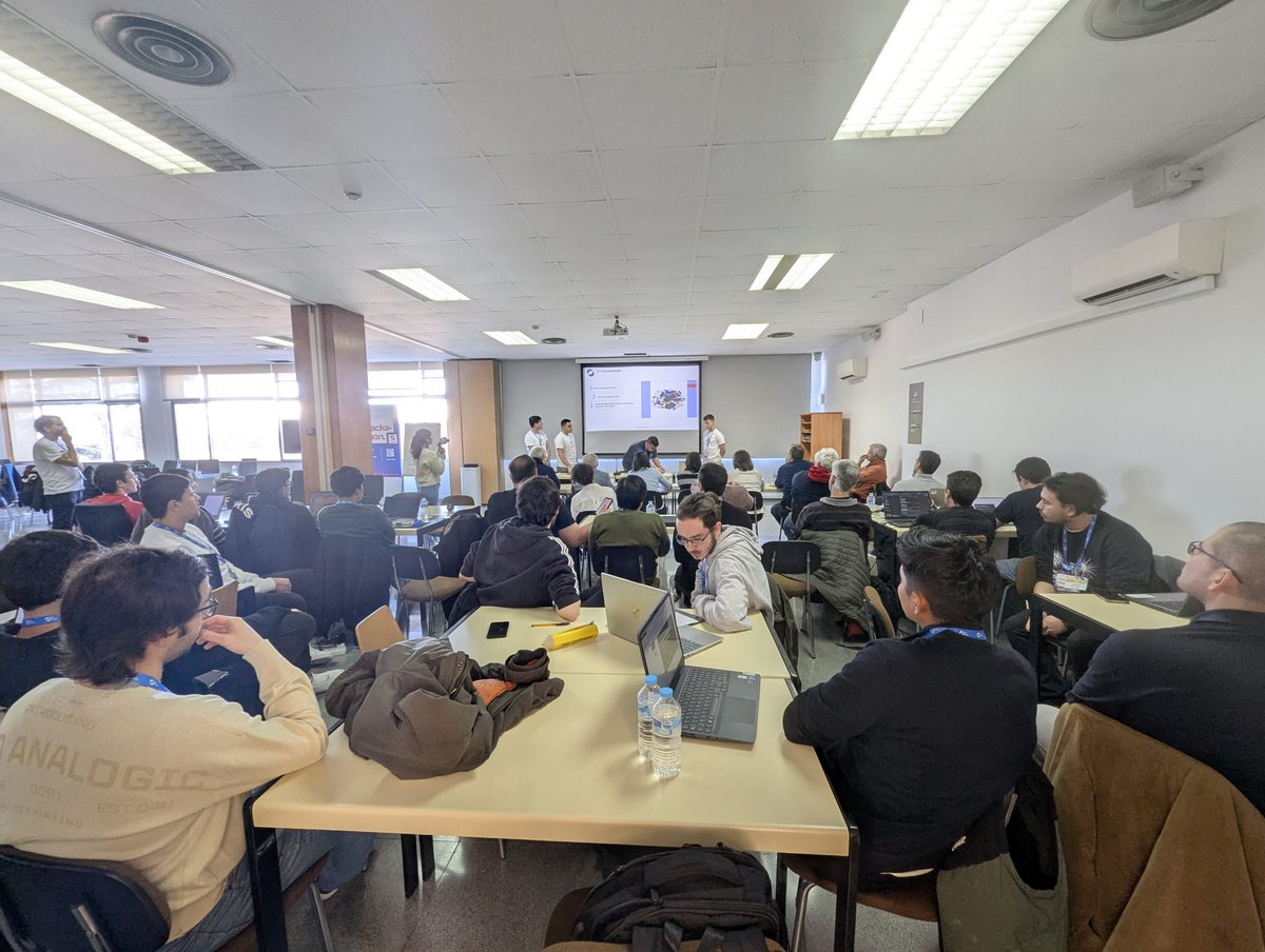 Ibercivis's tweet image. Segundo día del #hackaton de @Openred_project, tiempo de presentar los resultados a los retos propuestos sobre medición de la radiación gamma ambiental y la puesta en marcha de una red ciudadana de alerta temprana.

¡Gracias a todos los participantes!