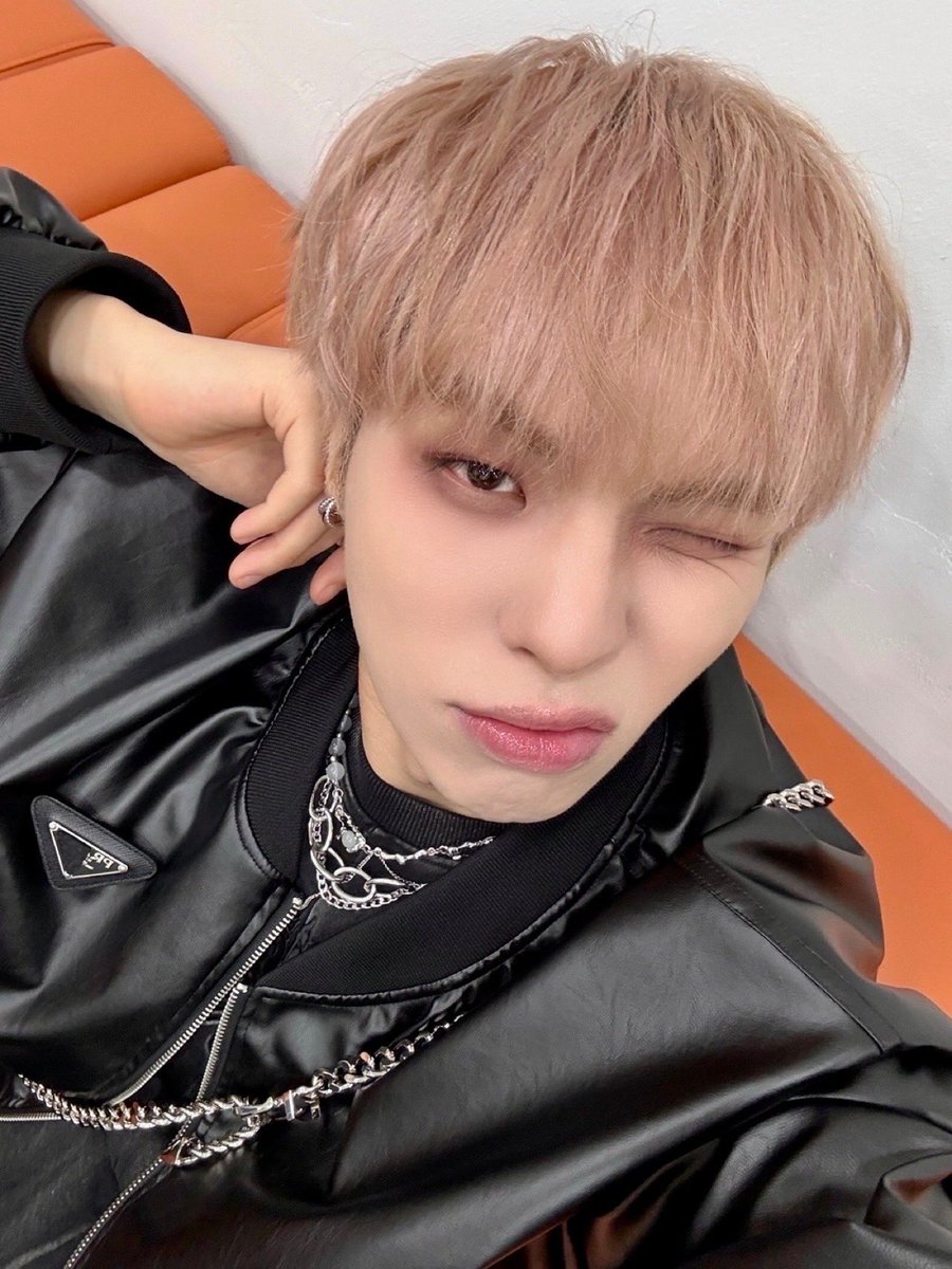 4주차⚡️시-작!

#CIX #FIX #BX #이병곤 #병곤 #평픽사💙