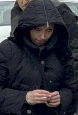 Πάρτε κι άλλο αποκλειστικό πλάνο από την ανώμαλη που έθαψε τον άντρα της στον κήπο . 

#34χρονη #opentora