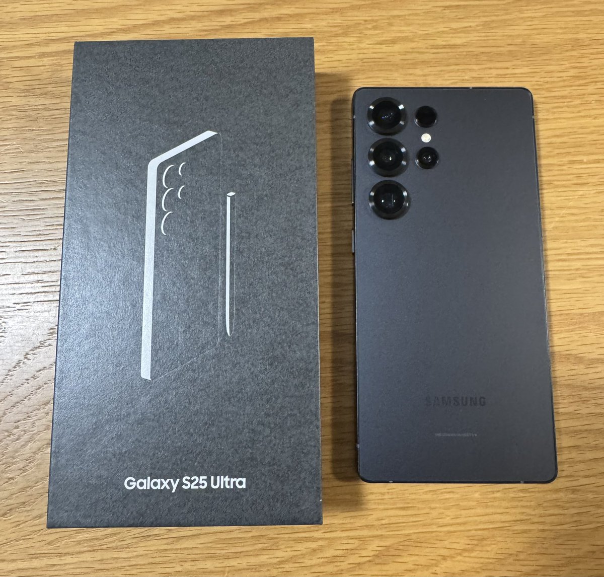 楽しみに待ってたGALAXY S25 Ultra届いた♪

欲しいものは買えるように、これからもこつこつ頑張ろ～💪✨