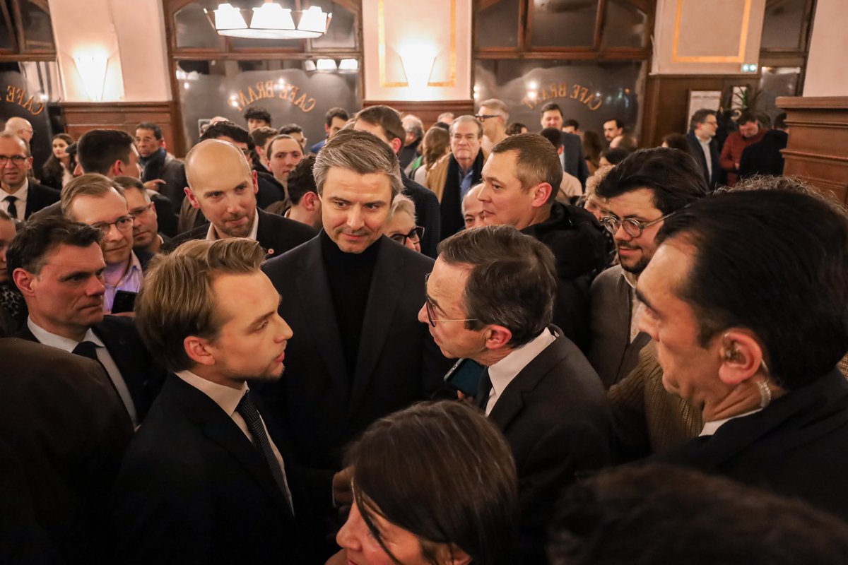 CoutaudLeo's tweet image. Je soutiens avec force @BrunoRetailleau pour refonder la droite, il a porté un discours courageux ce lundi à Strasbourg. Renversons la table avec lui et @EmmanuelleBris4 🚀
#AvecRetailleau @Vivementdemain1
