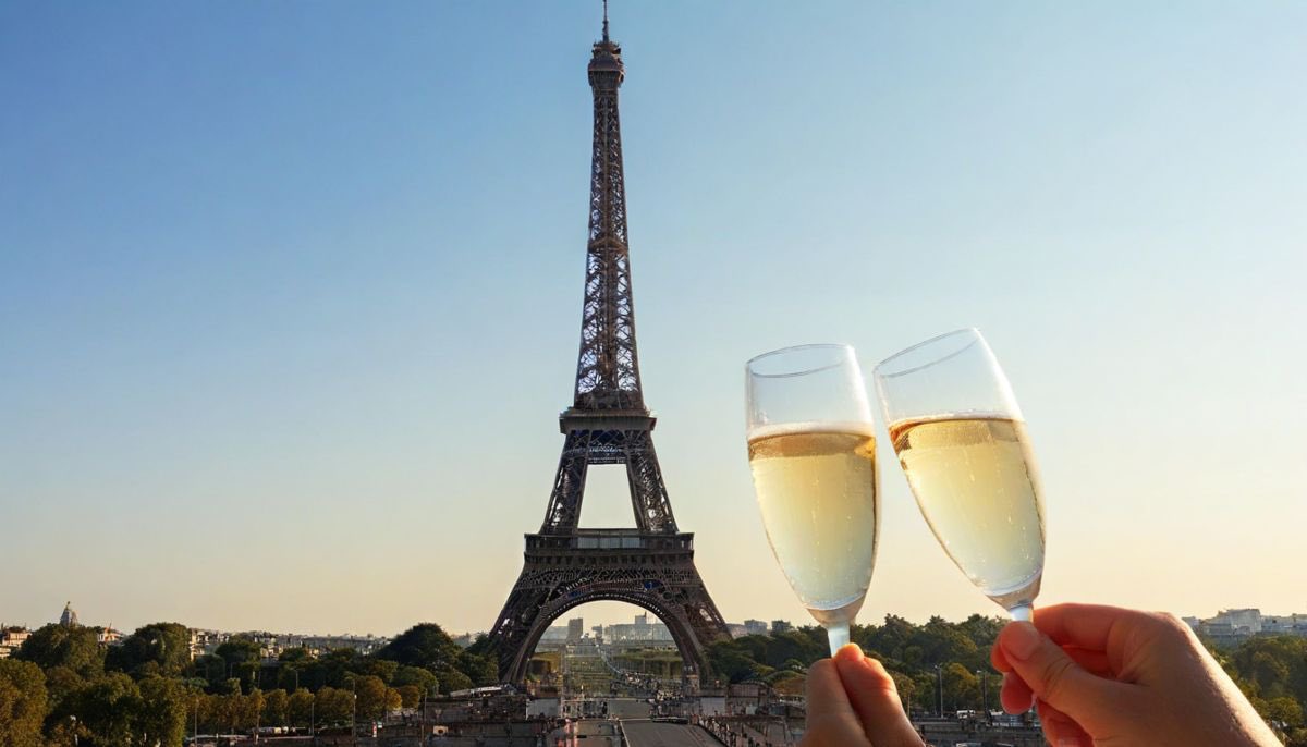 WineNewsIt's tweet image. Il #Prosecco, con la forza della #Doc, la storia della #Docg e il rampante #Asolo, conquista la #Francia. Per ogni tre bottiglie di #Champagne, i #francesi ne bevono una di #Prosecco. Soprattutto per #gusto e #versatilità, più che per la differenza di #prezzo,