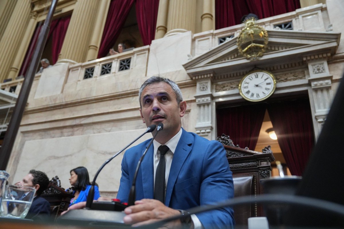 💣EL OFICIALISMO BUSCA MEDIA SANCIÓN A FICHA LIMPIA💣

ℹ️Desde las 10, Diputados sesionará para aprobar la iniciativa que apunta a la inhabilitación de un potencial candidato condenado en un fallo de segunda instancia.