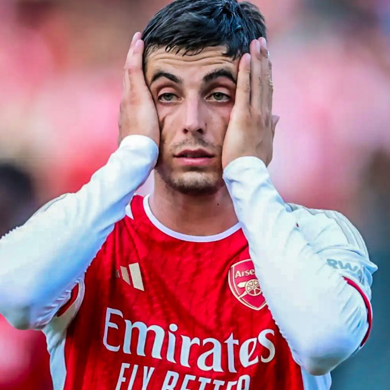 FabrizioRomano's tweet image. 🚨⚠️ Kai Havertz, set to miss the rest of season through hamstring injury — @David_Ornstein reports.

One more blow for Arsenal as Havertz suffered a torn hamstring during training camp in Dubai.