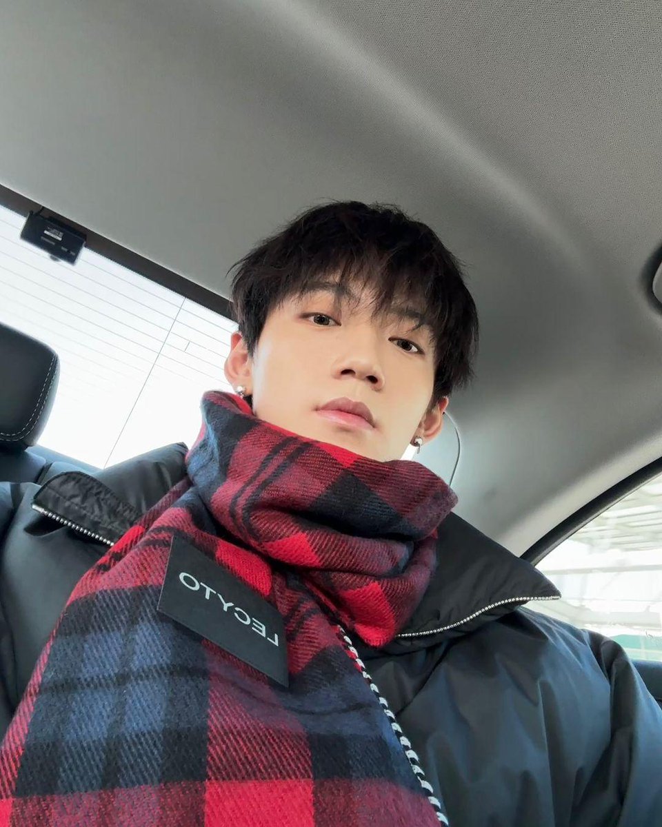 polarix_updates's tweet photo. 250212 | INSTAGRAM [deleted], THREADS | polarix_zai

#ZAI: Happy Lantern Festival! I’ll turn into a tangyuan for you—filled with sweet stuffing inside!

#자이 #宅 #翟浚安 
#POLARIX #폴라릭스 @POLARIX1228 https://t.co/srDrJ487Fm