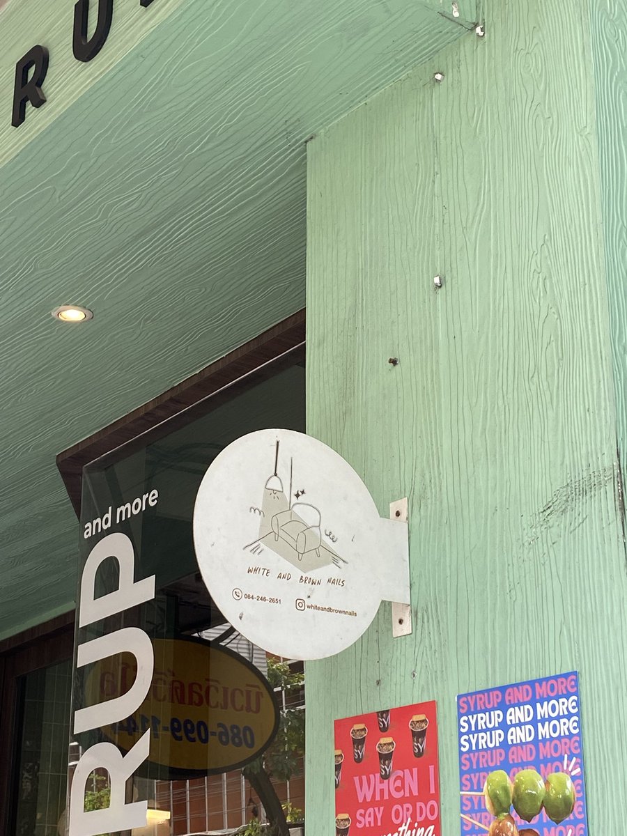 walk_wanderth's tweet photo. ชอบเดินเพราะจะได้เห็นป้าย ข้อความ หรือกราฟิกสนุกๆ แบบนี้ 💬 https://t.co/iJafSSzkL9