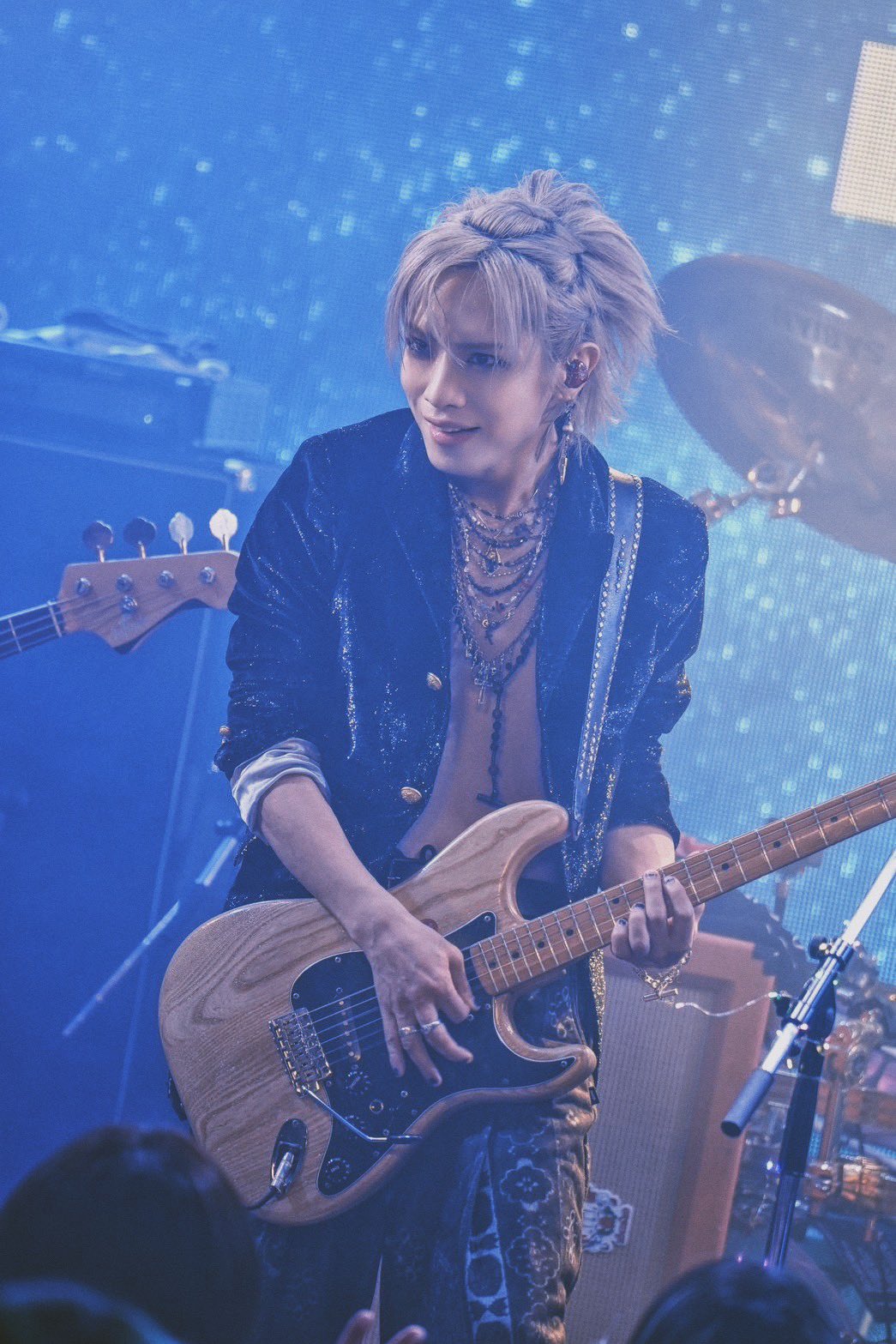 ギター Hiroto HIROTO 8/26弦奏Vol.2 8/30FC🧊ALICE NINE.🧊 on X: 
