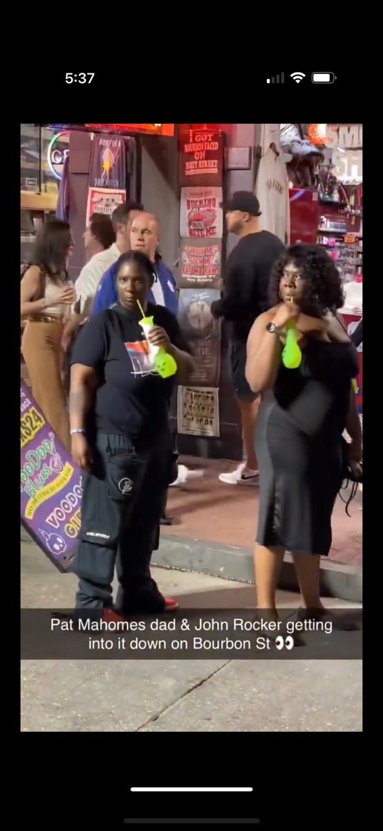 ash1020_'s tweet photo. I don’t do much but lurk on here &amp; Idk or care what’s going on in this clip, but when they flashed the camera to this, I absolutely giggled for a straight 2 min. I’m still giggling. They said tf going on over there 🤣😭 https://t.co/OxsOgAdGYp