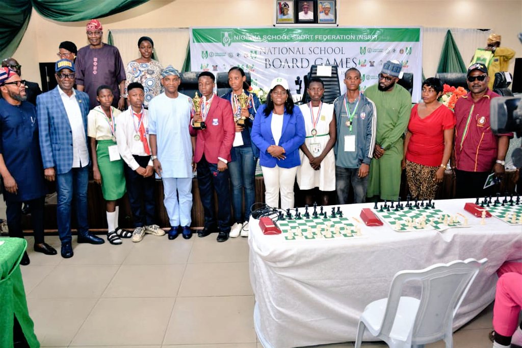 The Lagos State Government, in collaboration with the Nigeria School Sport Federation (NSSF), has successfully concluded the maiden edition of the National School Board Games.
facebook.com/share/p/16AgBQ…