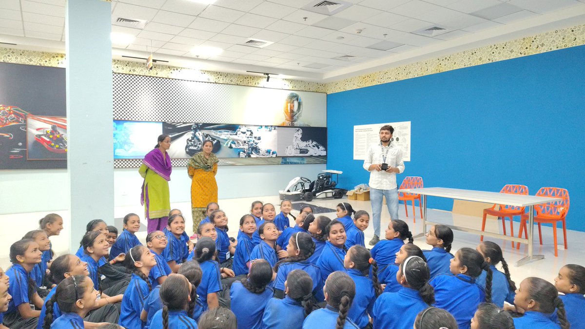 krupaba_pa67368's tweet image. Celebrating #NationalScienceMonth as a part of Different Hand on Activities like #MathsPuzzle
 #BernoulliPrinciple and #DroneWorkingDemonstration at @RSCBhavnagar 
#scienceandinnovation 
#ViksitBharat