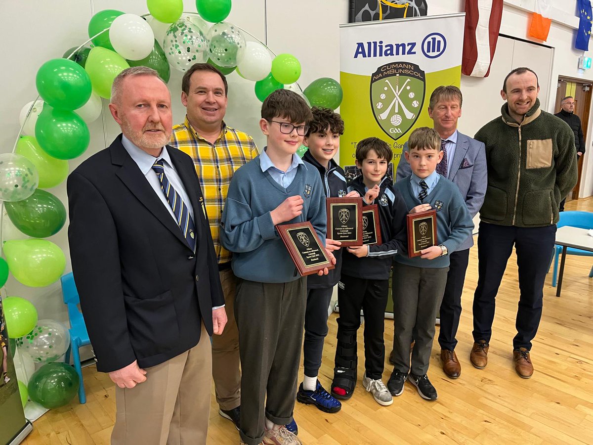 Green & White Publications tweet media