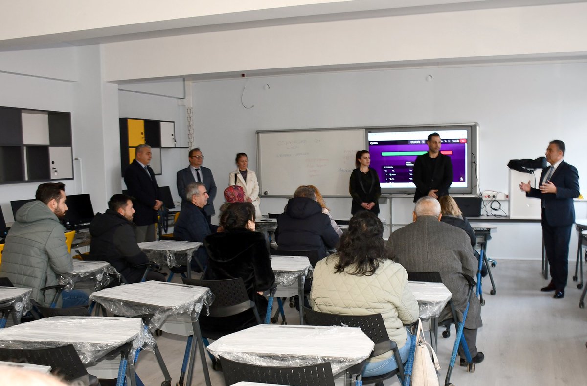 Millî Eğitim Bakanlığı Yenilik ve Eğitim Teknolojileri Genel Müdürlüğü tarafından yürütülen çalışmalar kapsamında yenilikçi öğrenme ortamları bir bir hayata geçiriliyor. Bu kapsamda Kırıkkale’deki 21 okulda kurulum yapılarak hizmete girdi.
Haber detayı: 👉meb.ai/PAkp0d