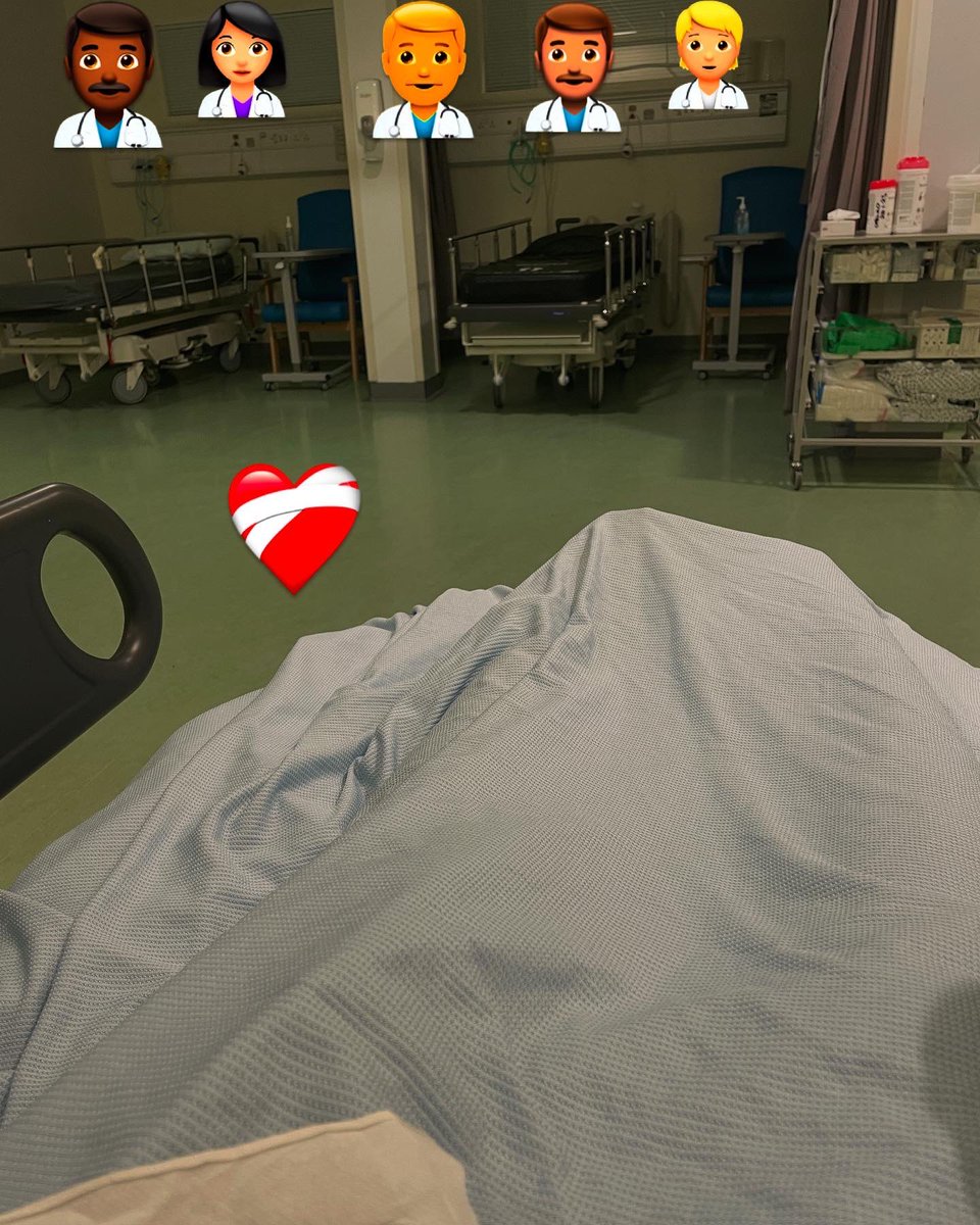 Patchwork_Queen's tweet photo. Yet another surgery, indebted to those who helped in yet another difficult time. Time to now stop hiding my journey? Thanks for the usual support- consultant, his trainees, anaesthesiologists, her trainees, & nurses. #trigeminalneuralgia #cryotherapy #nhsheroes #supportthenhs https://t.co/5vj0pynN6R