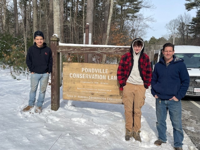 Our talented Carpentry and Metal Fabrication students have refurbished the iconic Pondville Conservation sign for the town of Norfolk! 🛠️✨
#SaveTheTrades  #WorkHardTodayCounts