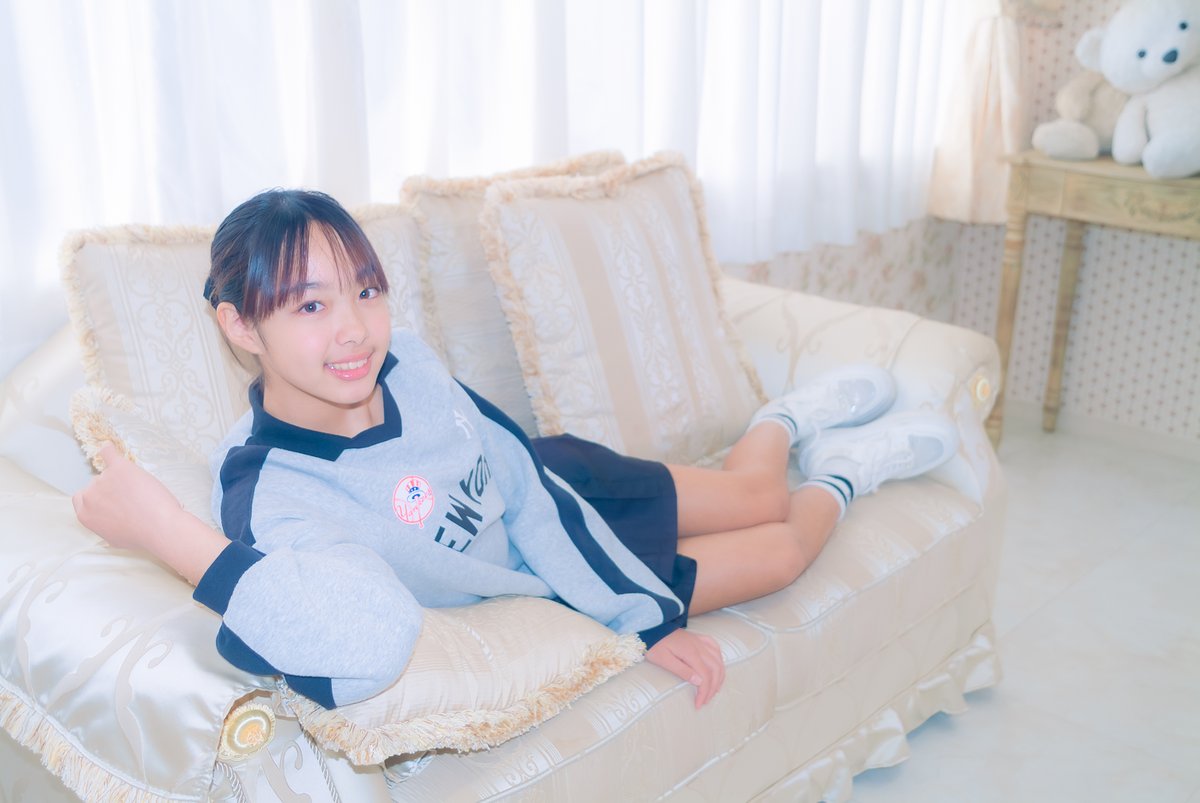 contasan_super's tweet photo. Part.1
《今週のFUJIFILM FinePix S2Pro コーナー(2002年製のデジ一眼) 24mm F2.8》で撮るコーナー!
#HappinessGirls #いちか #nano
#FUJIFILM #FinePix #S2Pro #CCD
https://t.co/xO0hkfKvIk……… https://t.co/Gi7ZWdt5FZ