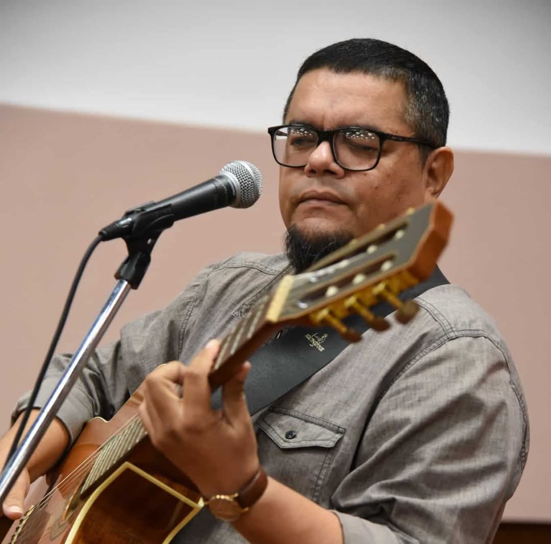 Fallece un artista comprometido con su música y con su patria. EPD 

#Cuba 🇨🇺