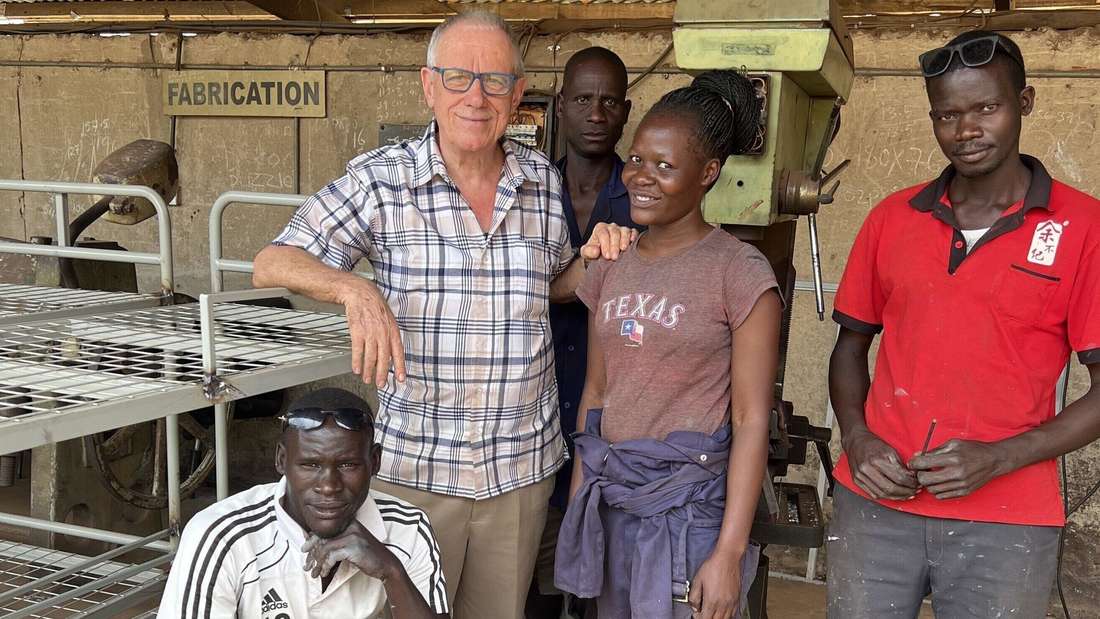 Die humanitäre Krise in Uganda spitzt sich zu. Helene Dingler vom Königsbronner Seegartenhof hilft Flüchtlingen aus dem Sudan. Sie hofft auf Spenden. 🙌
➡️ow.ly/kTTV50UYrGk