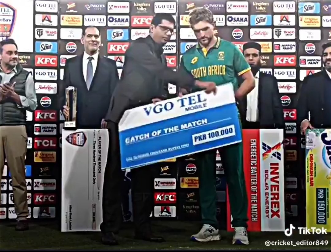 'Just Pakistan Things'
'Catch of the Match' award, worth 1 lakh PKR (approx. Rs 31,000), to South Africa all-rounder Wiaan Mulder