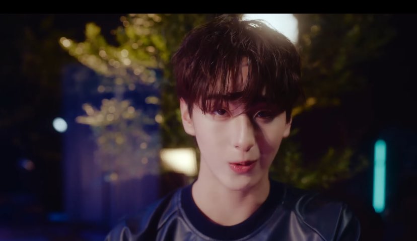 pin120545's tweet photo. อกหักจากพี่เบอร์ดี้แต่เจอAtlasรักษาแผลใจได้ดีเลยหื้อออ😭😭✨🤍
#ATLASooh_MV 
#TadATLAS
#ATLAS_th 
#TadThapana ⁺◟ ꙳🧸
@TadThapana https://t.co/r6pAWCCsUn