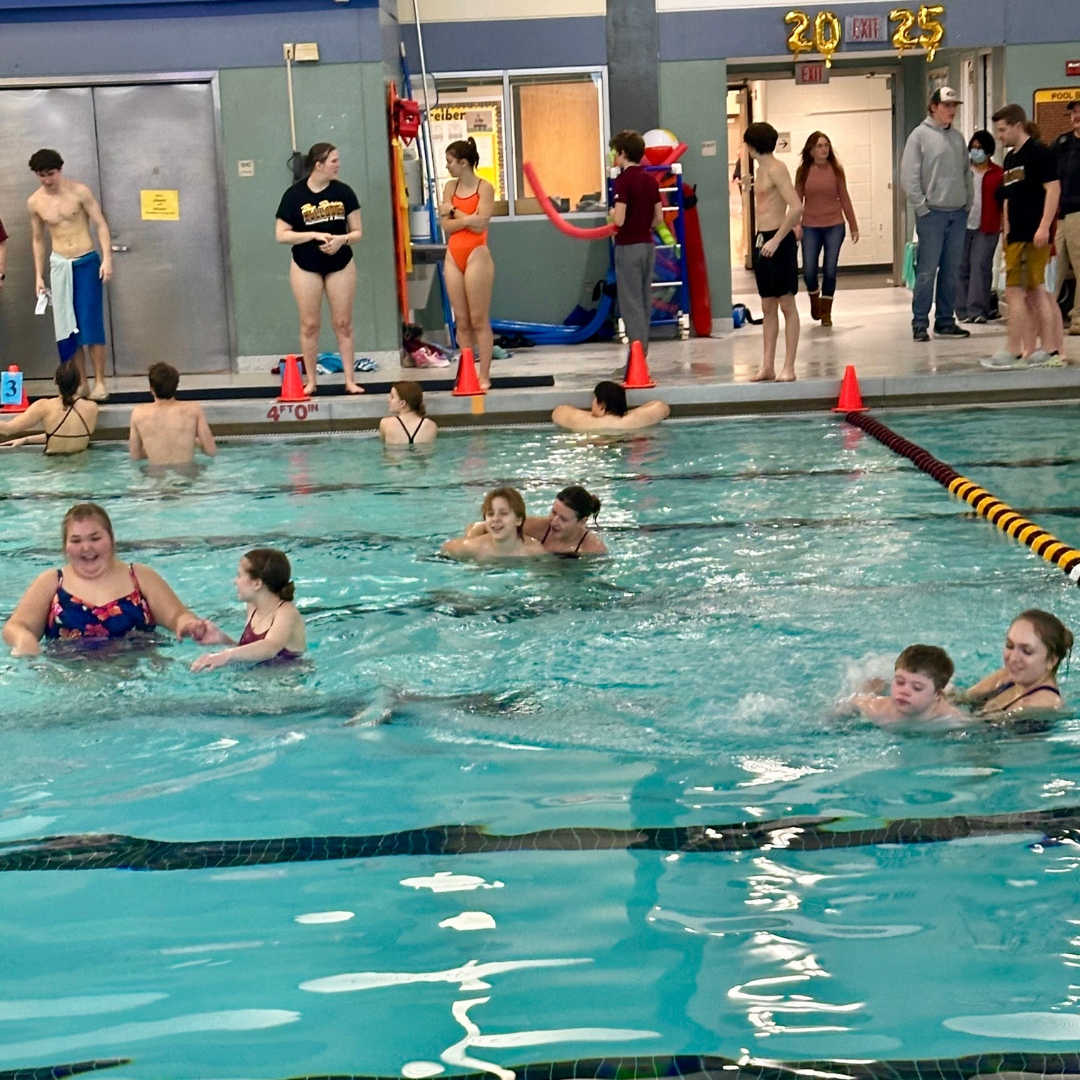 BigSpringSD's tweet photo. 🎉 Lilly Patterson, Raleigh Baker, and Trenton Snader proudly represented the Middle School at the Bill Gillet Fun Meet! This event celebrated teamwork, perseverance, and school spirit, and these students gave it their all! 🐾
#BSSDproud #EverAlwaysStrong https://t.co/ZB350SiK3K