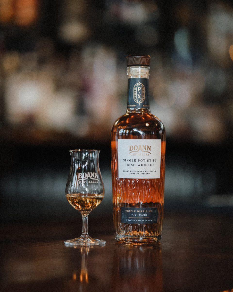 Boanndistillery's tweet photo. Sweet &amp; savoury, with a decadent mixture of honey syrup, fine dark chocolate, crispy bacon &amp; cracked white pepper 🥃 A wonderful addition to any whiskey collection, #BoannSinglePotStillIrishWhiskey P.X. is available now at https://t.co/6o1hcmSREP #whiskeywednesday https://t.co/lU65W8KWzq
