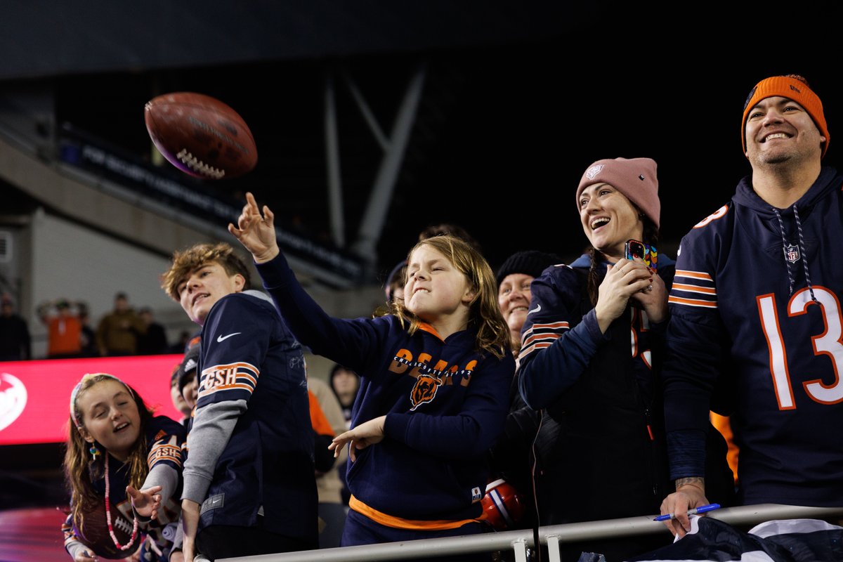 ChicagoSports's tweet image. Sign up for our free newsletters for the latest on all things Chicago sports.
- Cubs Insider trib.al/PRVl1Xs
- White Sox Insider trib.al/3lrQIj3
- Bears Insider trib.al/cMHvCZe
- Daily Tribune Sports newsletter trib.al/uF2IhoE