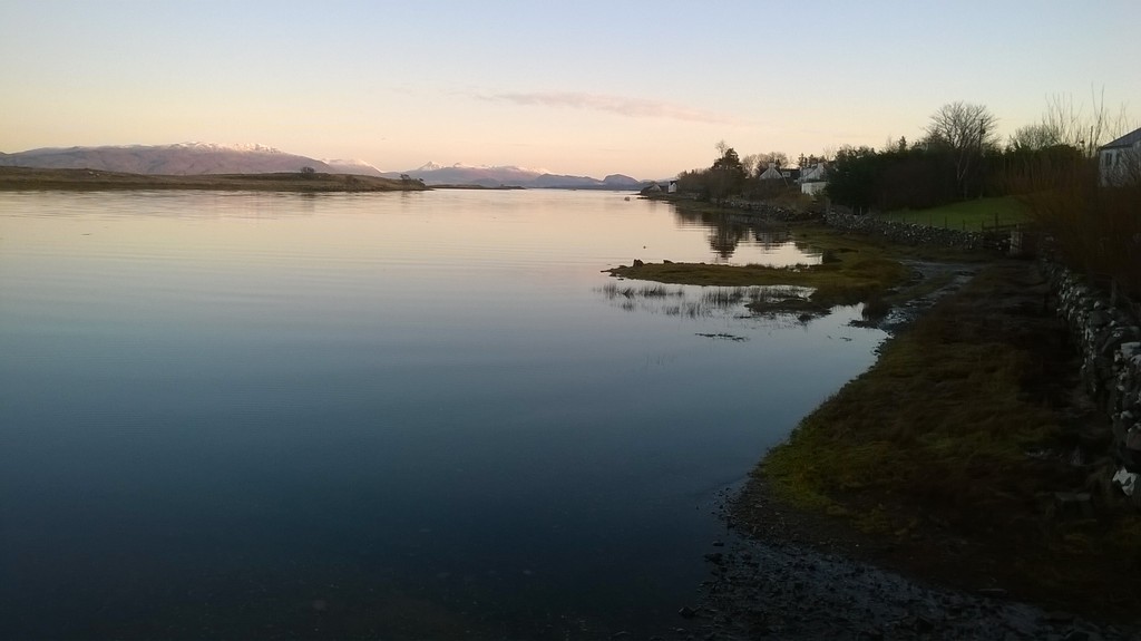 View from the garden at …rcatchers-cottage-breakish-skye.co.uk/booking/  3 bedroom cosy cottage on the waterfront on the Isle of Skye. Sea views, otters at the end of the garden, 10 minutes from the Skye Bridge #self catering  #skye