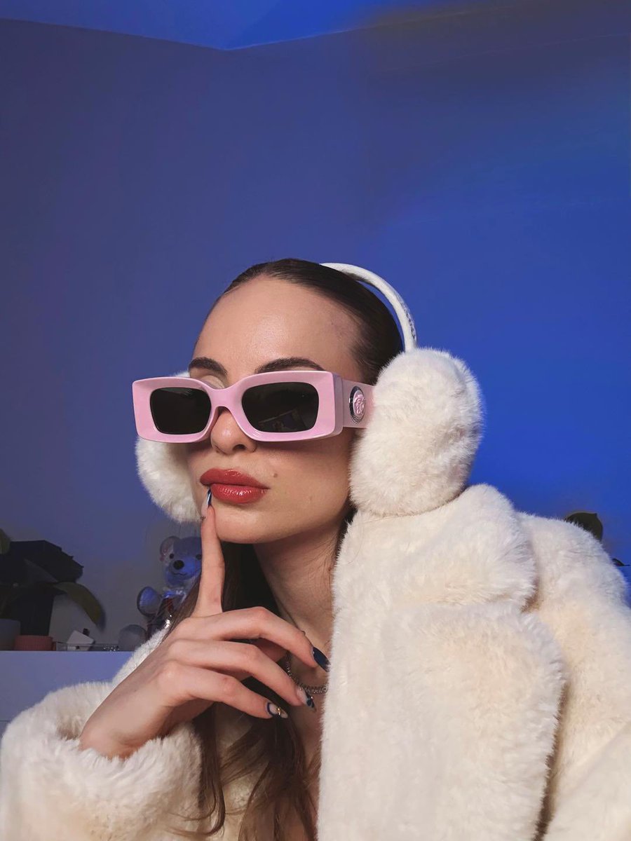 csolmazofficial's tweet image. Cemre yeni bir TikTok videosu paylaştı! 

vt.tiktok.com/ZSM8mVRm6/

#cemresolmaz