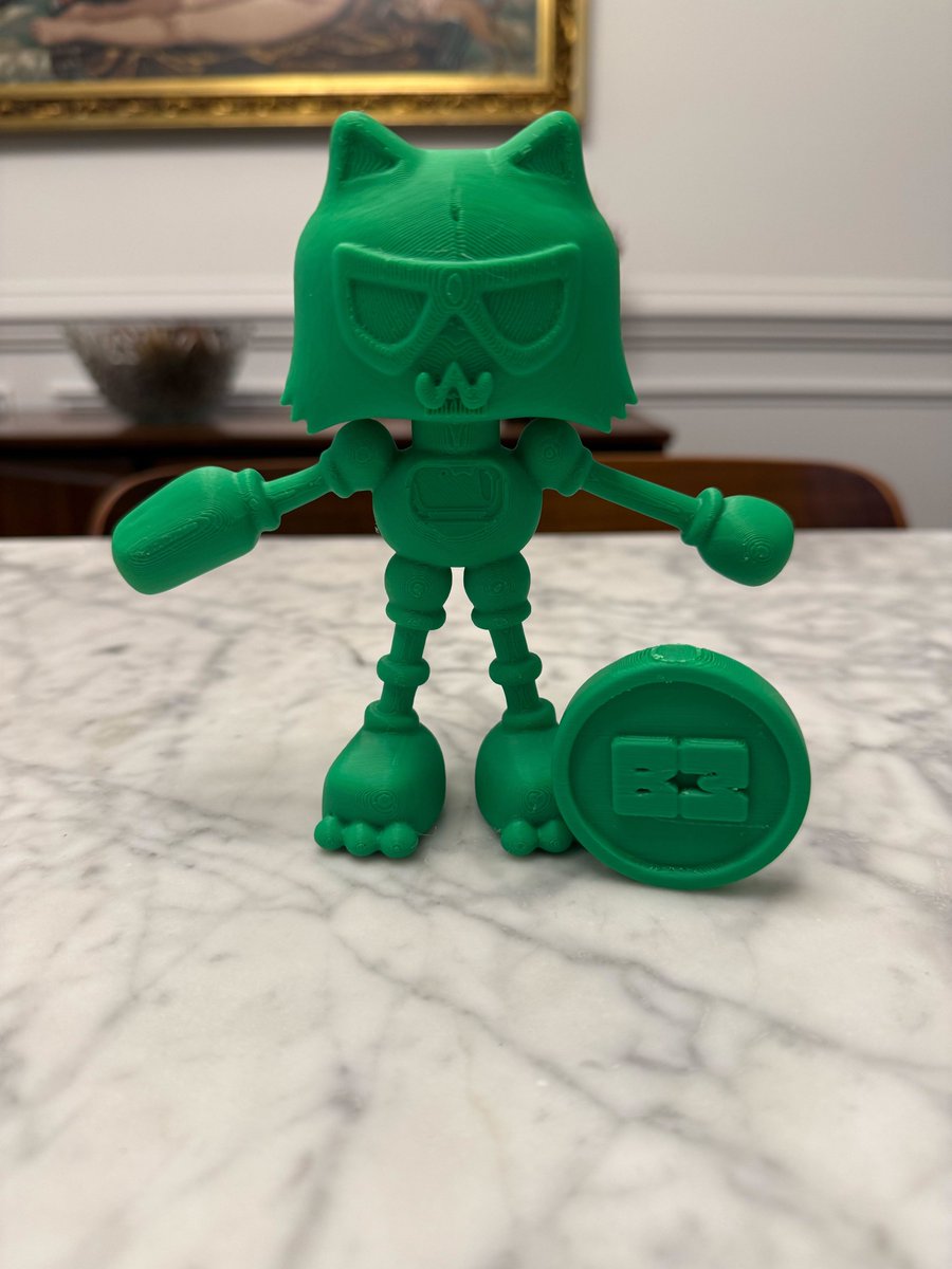 b3dotfun's tweet image. Blu3, our mascot cat, is looking for more threads and cool content to reward users for 😼

if he likes what you post on X, he will reward you with $B3 token 🎁

tag @b3dotfun and @bsmntdotfun to get on his radar