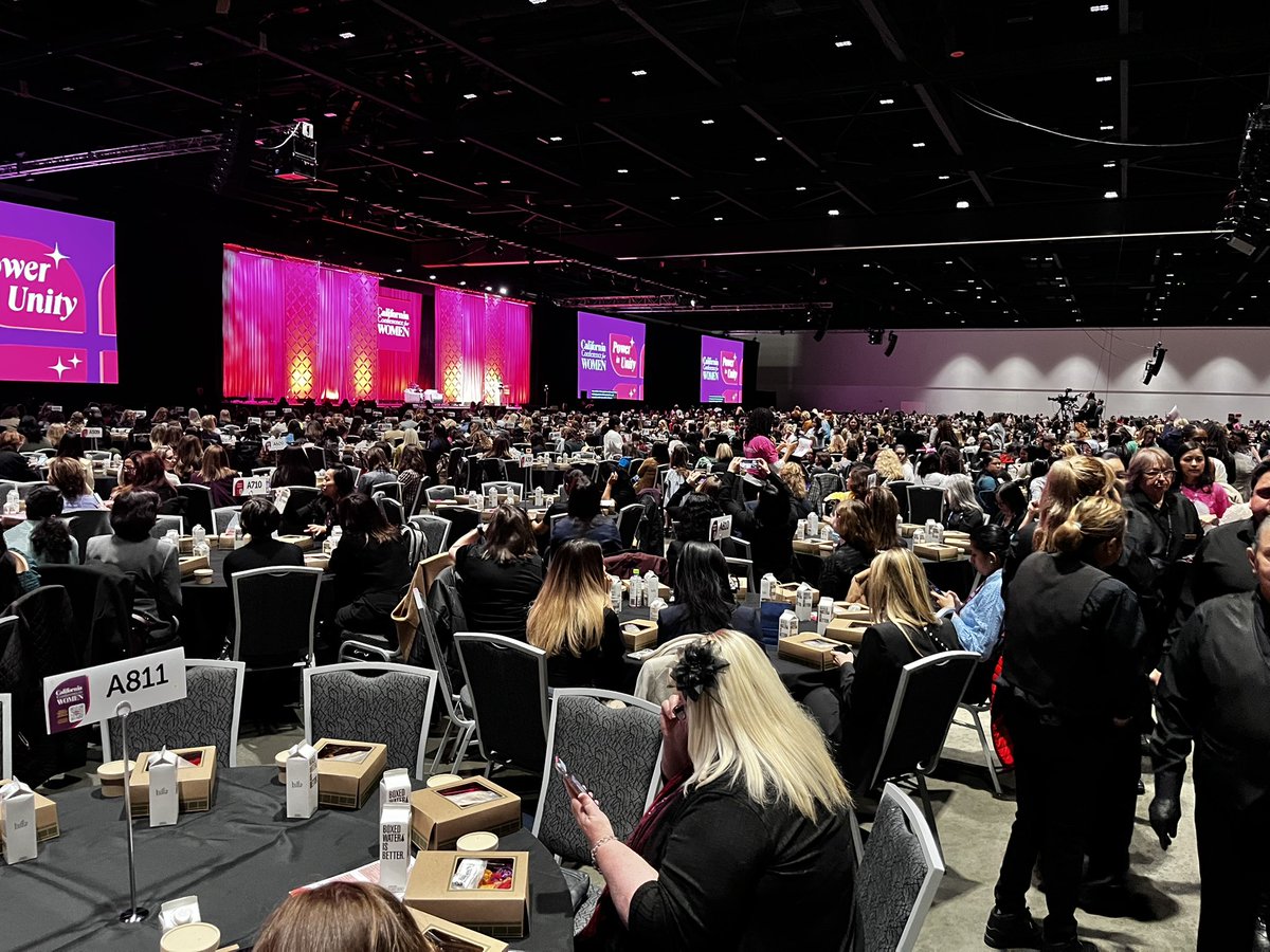 aproca's tweet photo. We have a number: 5500 attendees today at the 5th California Conference for Women in San Jose. @CaliforniaCFW #CalWomen

Padma Lakshmi kicked off her stage presence with noticing the big crowd! https://t.co/Z6KwG7di68
