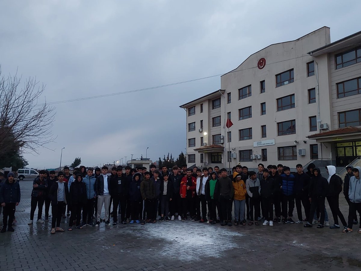 Ahi Evran Mesleki ve Teknik Anadolu Lisesi (@mtalevran) on Twitter photo Bu akşam pansiyonumuzda deprem ve yangın tatbikatlarını gerçekleştirdik. Emeği geçen hocalarımıza teşekkür ederiz.
<a href="/sanliurfammem63/">Şanlıurfa İl Milli Eğitim Müdürlüğü</a>
<a href="/Hilvan_MEM/">Hilvan İlçe Milli Eğitim Müdürlüğü</a>
<a href="/Alicelik7363/">Ali ÇELİK</a> Bu akşam pansiyonumuzda deprem ve yangın tatbikatlarını gerçekleştirdik. Emeği geçen hocalarımıza teşekkür ederiz.
<a href="/sanliurfammem63/">Şanlıurfa İl Milli Eğitim Müdürlüğü</a>
<a href="/Hilvan_MEM/">Hilvan İlçe Milli Eğitim Müdürlüğü</a>
<a href="/Alicelik7363/">Ali ÇELİK</a>