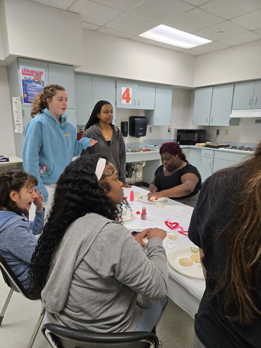 FCS/ATS valentine cookie decorating party today! Such fun and companionship. <a href="/SFAHS_Bulldogs/">Austin High School</a> <a href="/FBISD_CTE/">Fort Bend ISD CTE</a> #YourPathStartsHere