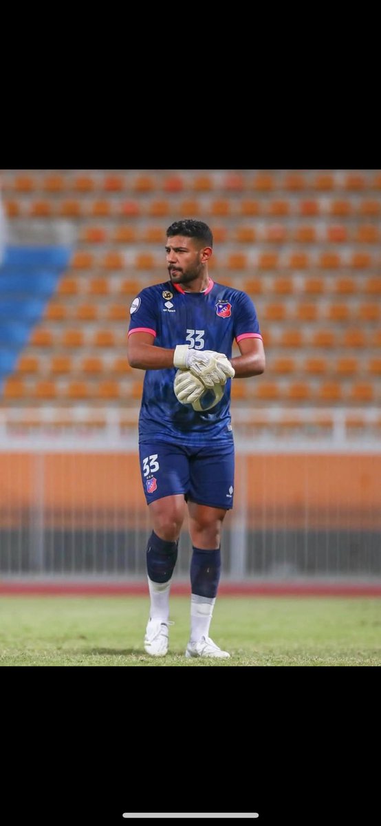 الحارس الأول والسد المنيع لمرمى العميد …… كابتن سعود الحوشان انظر للقمة ولا تلتفت للأصوات النشاز