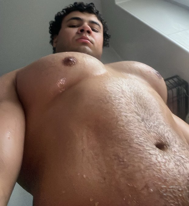 Watch Pedro's leaked NSFW photo on TwXstars